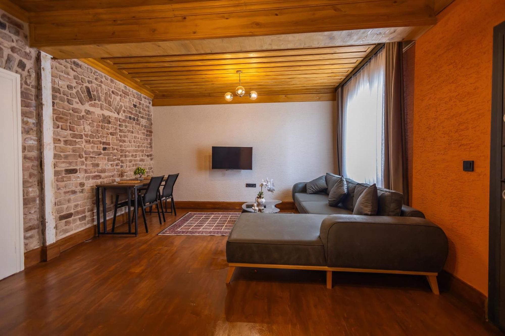 Fragments Hotel — Photos 1